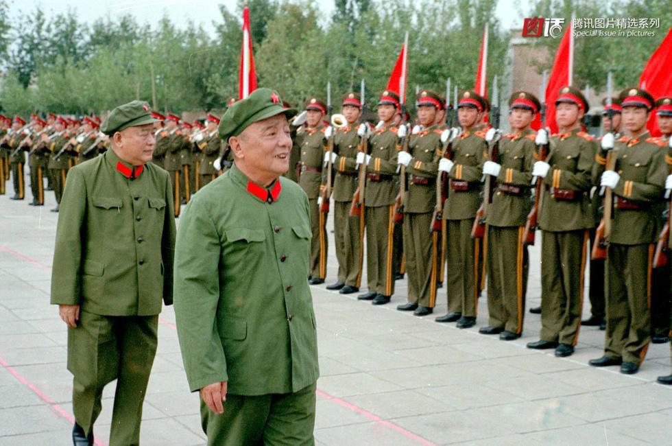 65式軍裝三軍儀仗隊(duì)圖片，歷史、特點(diǎn)與紀(jì)念價(jià)值，65式軍裝三軍儀仗隊(duì)，歷史、特點(diǎn)與紀(jì)念價(jià)值圖片展示