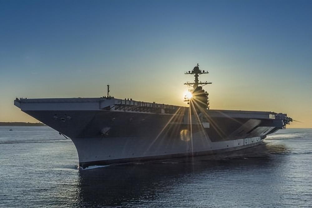 福特號航空母艦的重量，深入解析與探討，深入解析與探討，福特號航空母艦的重量揭秘