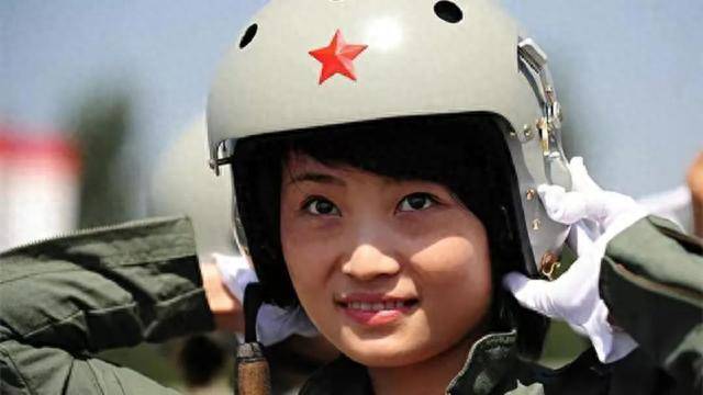 中國殲-20女飛行員，新時(shí)代空中驕子的閃耀之路，中國殲-20女飛行員，新時(shí)代空中驕子的輝煌之旅