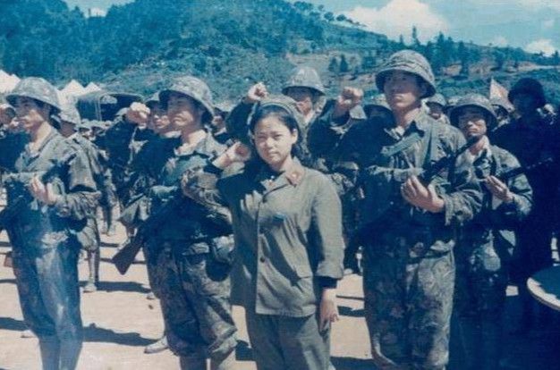 中國(guó)女兵為何受到越南兵的關(guān)注，深度解析背后的原因，深度探究，中國(guó)女兵何以吸引越南兵的關(guān)注？