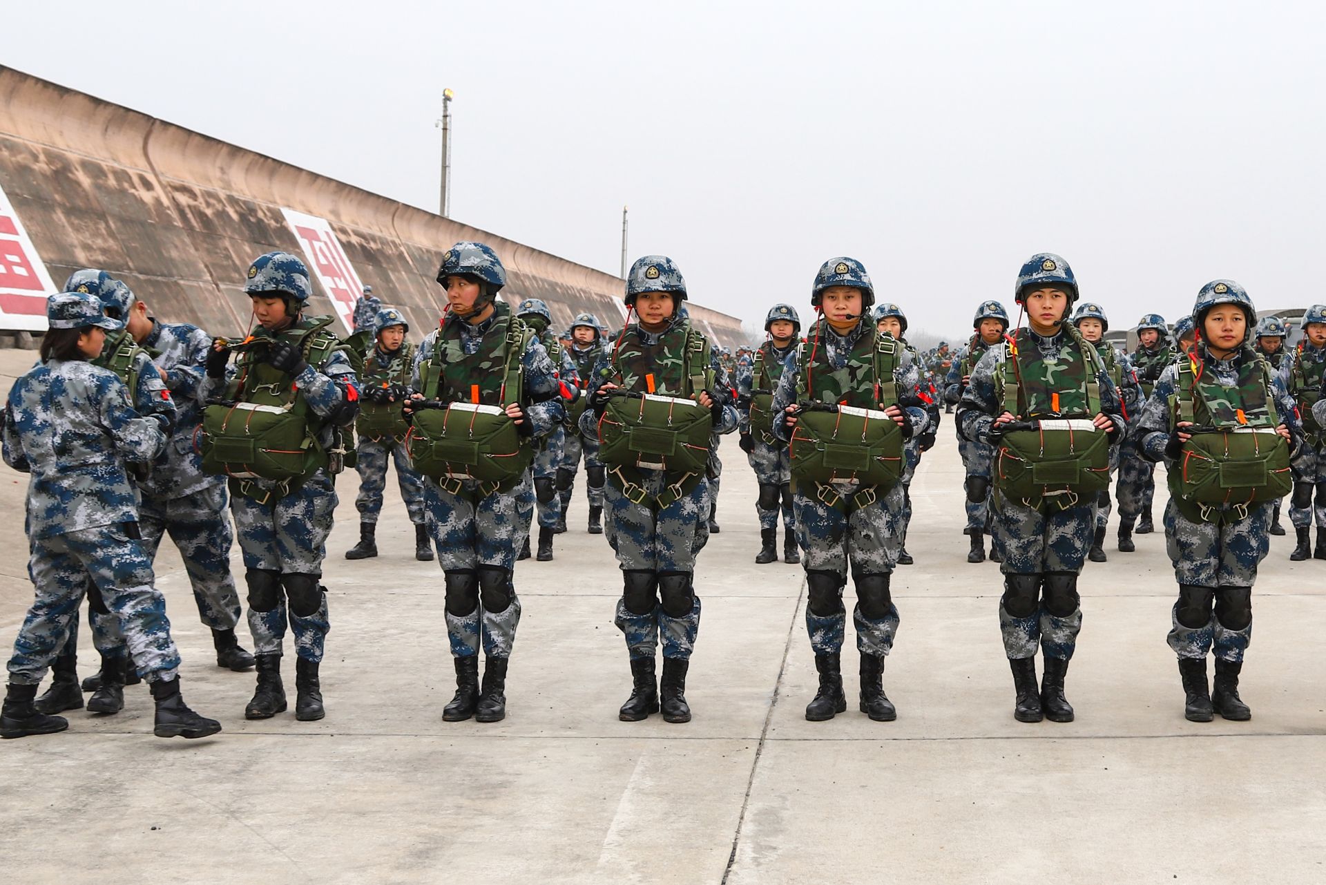 揭秘空降兵第十五軍第四十四師第一三一戰(zhàn)旅，歷史、使命與榮譽(yù)，揭秘，空降兵第十五軍第四十四師第一三一戰(zhàn)旅——?dú)v史、使命與榮耀全解析