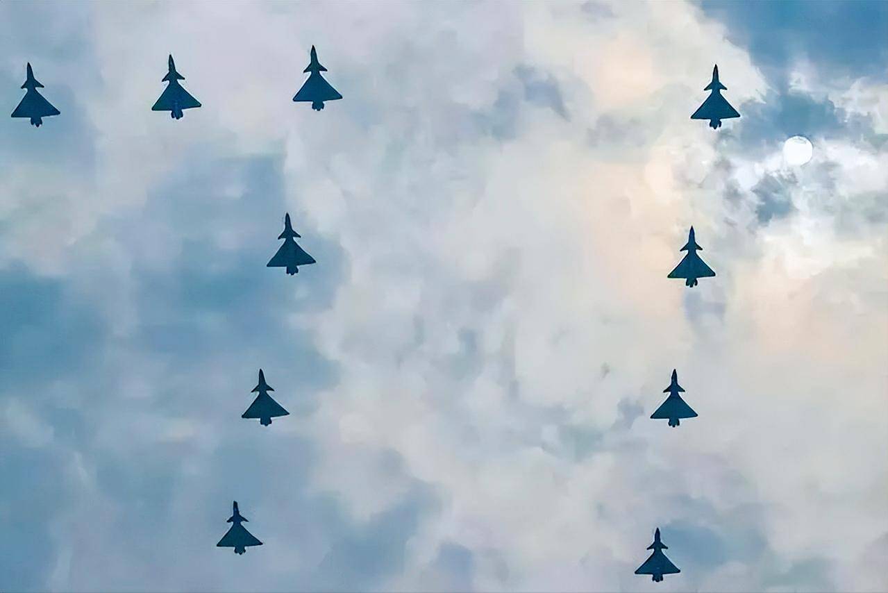 預(yù)測2030年中國空軍規(guī)模，未來趨勢與潛在擴展方向，2030年中國空軍規(guī)模預(yù)測，未來趨勢與擴展方向展望