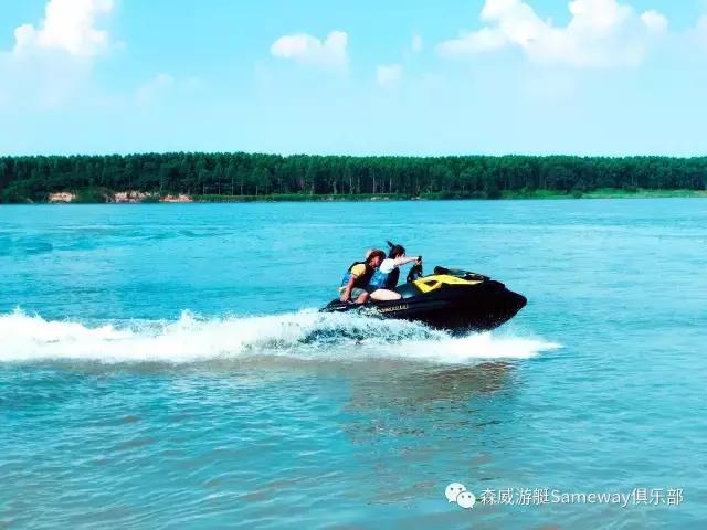 南海導(dǎo)彈快艇，中國海軍力量的重要一環(huán)，南海導(dǎo)彈快艇，中國海軍力量的關(guān)鍵一環(huán)