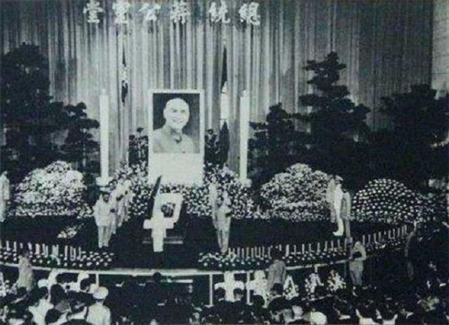 臺灣最后一年，歷史、文化、經(jīng)濟與社會變遷的回顧與展望，臺灣最后一年，歷史、文化、經(jīng)濟與社會變遷的全方位回顧與展望