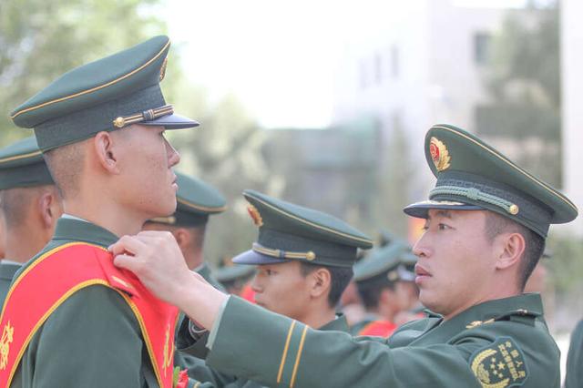 武警兵服裝圖片大全，歷史、種類與特色，武警兵服裝圖片大全，歷史、種類與特色詳解
