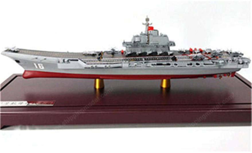 航空母艦?zāi)Ｐ湍膫€(gè)品牌好？全方位解析為你揭曉答案，航空母艦?zāi)Ｐ推放迫轿唤馕?，哪個(gè)品牌更勝一籌？