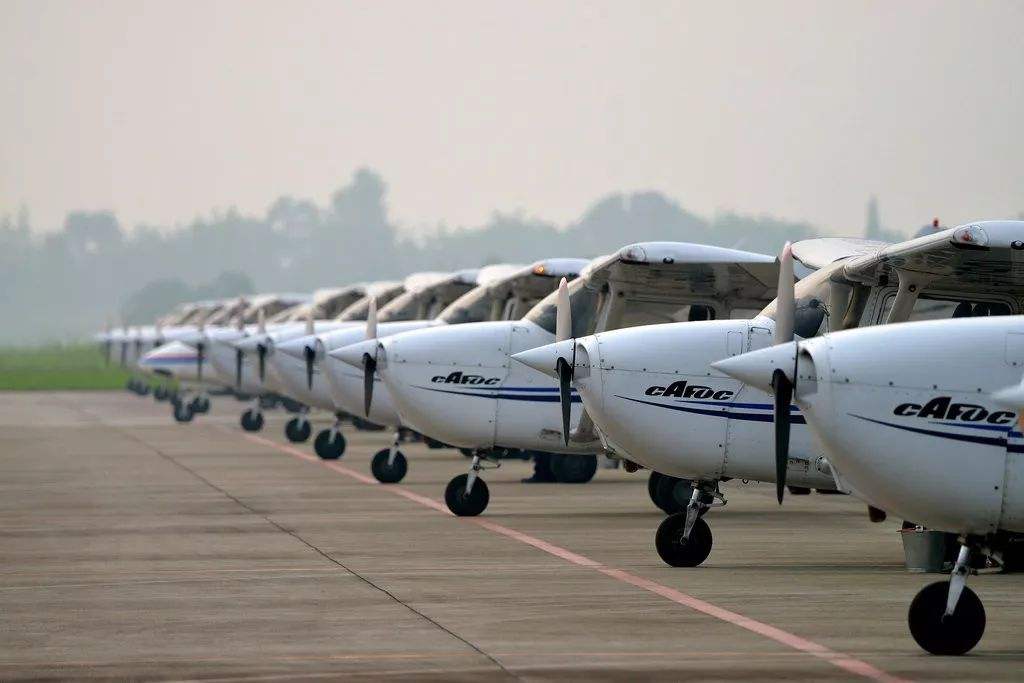 中國民用航空飛行學(xué)院官網(wǎng)招生網(wǎng)全面解析，中國民用航空飛行學(xué)院招生官網(wǎng)全面解讀