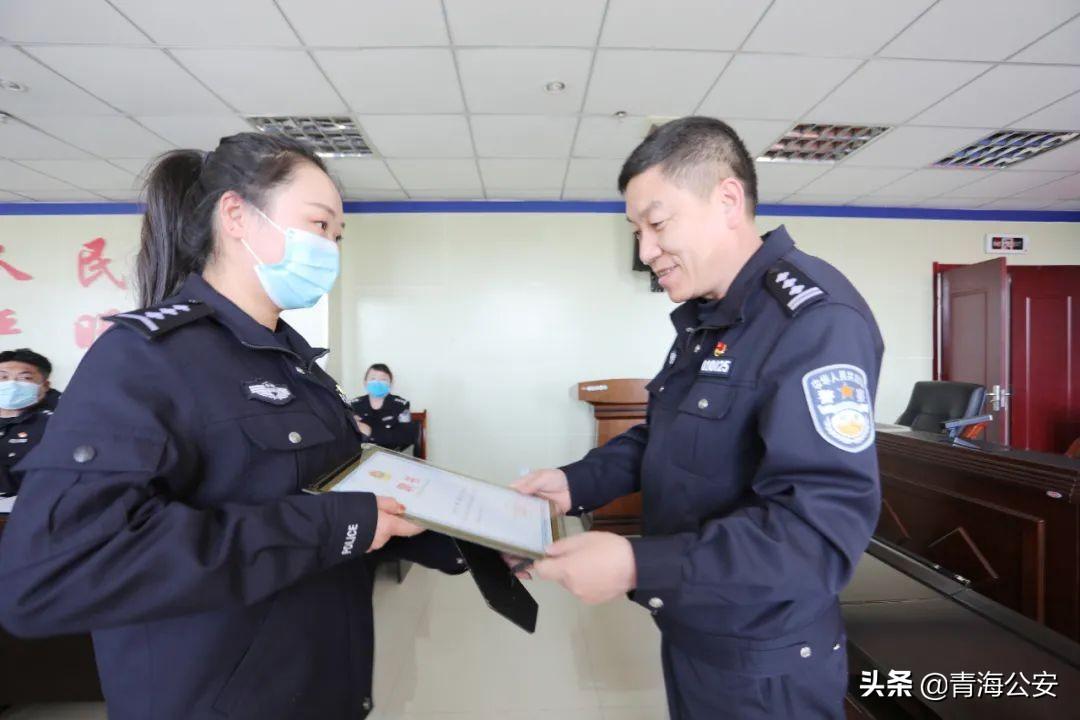 截至2022年中國有多少中將，深度解析與探討，中國截至2022年的中將數(shù)量深度解析與探討