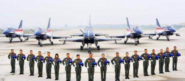 揭秘2011年中國空軍實(shí)力，強(qiáng)大的戰(zhàn)略與尖端技術(shù)結(jié)合，揭秘，中國空軍實(shí)力戰(zhàn)略與技術(shù)尖端結(jié)合展示（2011年）