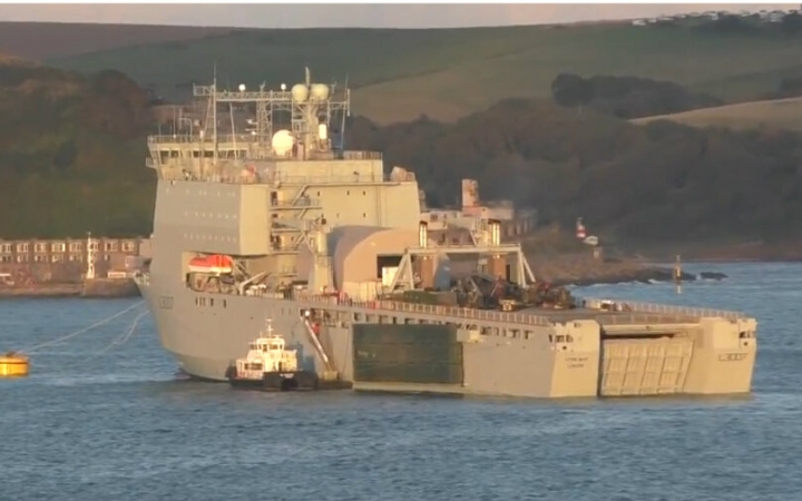英國(guó)船塢登陸艦，探索其歷史、特點(diǎn)與未來(lái)，英國(guó)船塢登陸艦，歷史、特點(diǎn)與未來(lái)展望