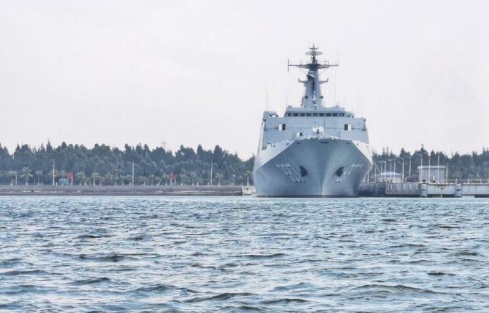 揭秘中國海軍885青海湖艦，實(shí)力與榮耀的象征，中國海軍青海湖艦實(shí)力與榮耀深度解析
