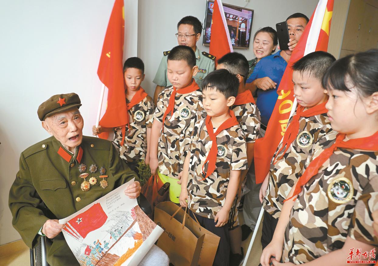 關(guān)于99式迷彩服的全面解析，全面解析，99式迷彩服詳解