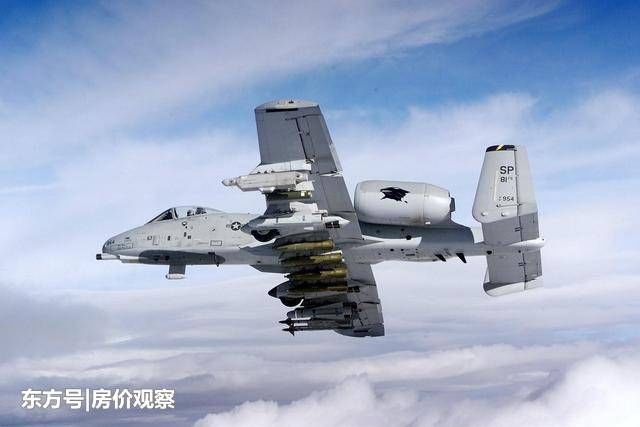 A-10攻擊機的作戰(zhàn)能力，強大的空中霸主，A-10攻擊機的強大作戰(zhàn)能力，空中霸主揭秘