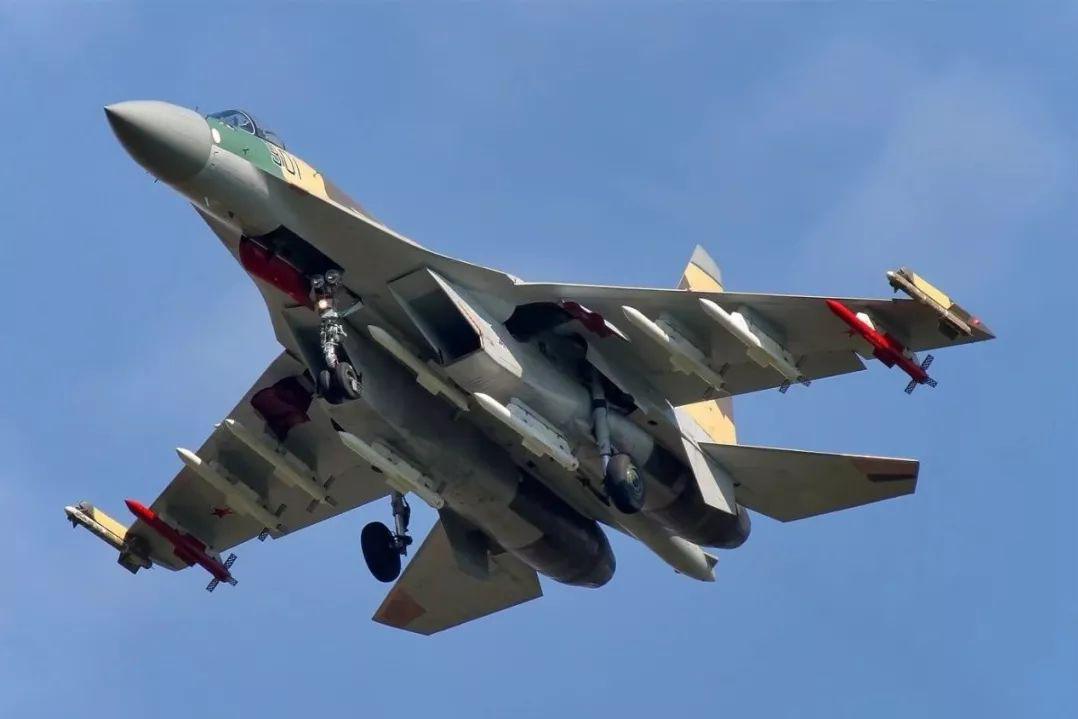 殲-11，中國空中力量的杰出代表，殲-11，中國空中力量的璀璨明珠
