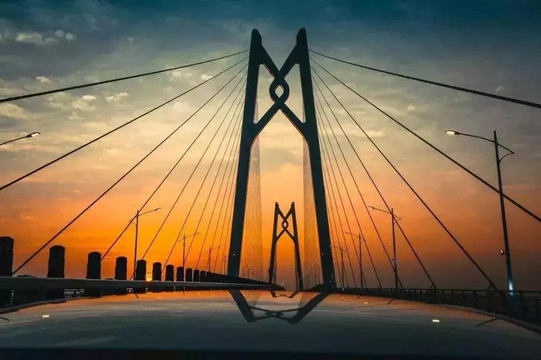 澳門正版免費(fèi)資源展望，邁向未來的精準(zhǔn)服務(wù)（2025展望），澳門正版資源展望，邁向精準(zhǔn)服務(wù)的未來藍(lán)圖（2025年展望）