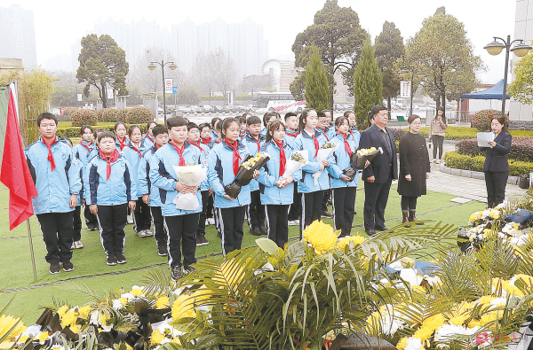 王焯然，探索個(gè)人成長與數(shù)字時(shí)代的無限可能，王焯然，個(gè)人成長與數(shù)字時(shí)代的探索之旅