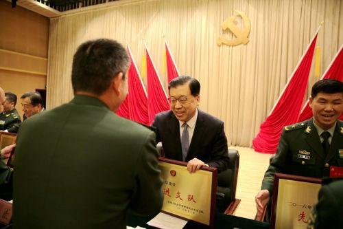 依法治軍的關鍵，深化法治理念與強化軍事法治建設，依法治軍的核心，深化法治理念與軍事法治建設的強化